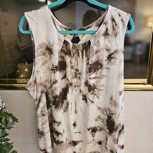 Sleeveless Calvin Klein top